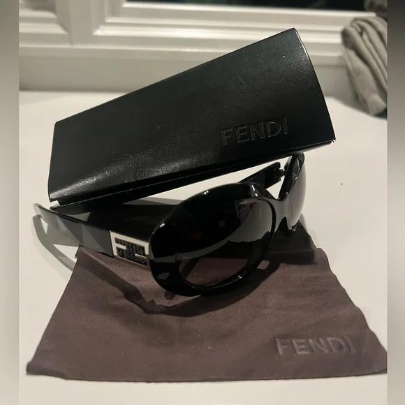 Fendi | Accessories | Fendi Black Sunglasses Accessories Set  display picture 1